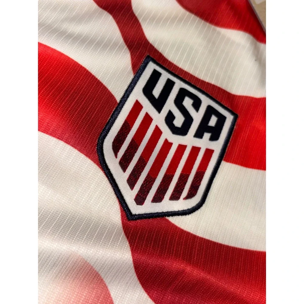 Nike USMNT Weston McKennie 8 Soccer Jersey Mens Large Red White Wavy Stripe NEW